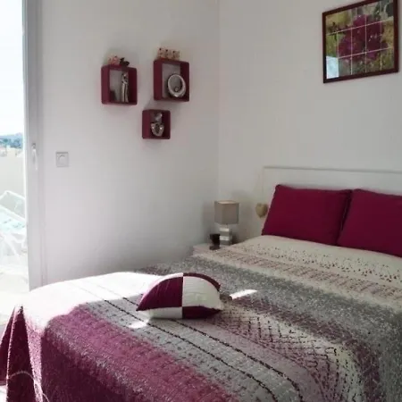 Apartment Le Lavandou, 2 Pieces, 4 Personnes - Fr-1-251-180 Bormes-les-Mimosas