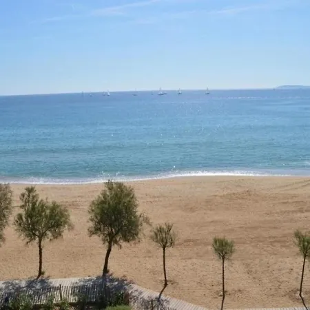 Apartment Le Lavandou, 2 Pieces, 4 Personnes - Fr-1-251-180 *